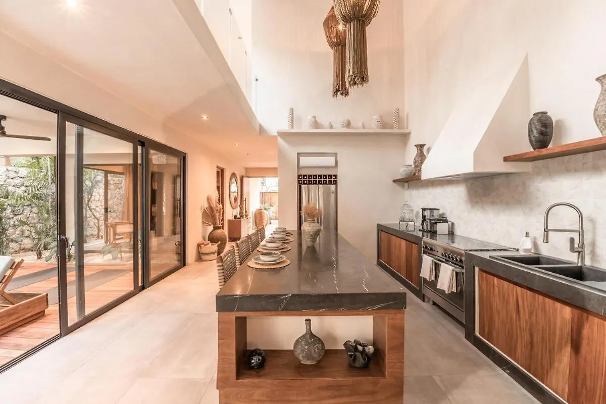 Villa With 2 Pools With Security Guard For 10 Guests Tulum