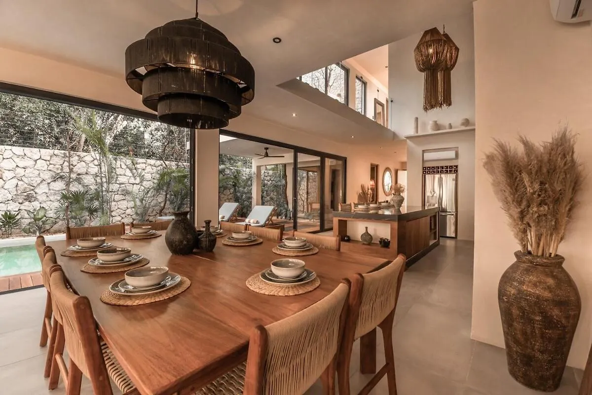 Villa With 2 Pools With Security Guard For 10 Guests Tulum