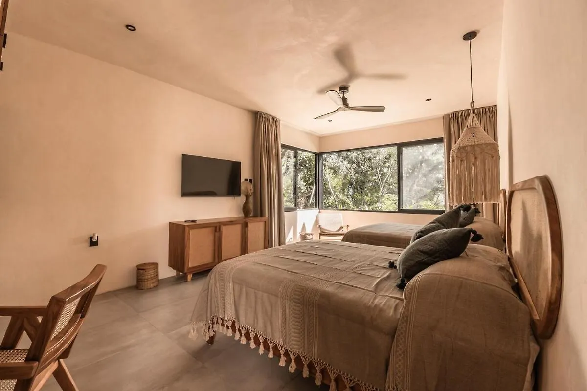 Villa With 2 Pools With Security Guard For 10 Guests Tulum