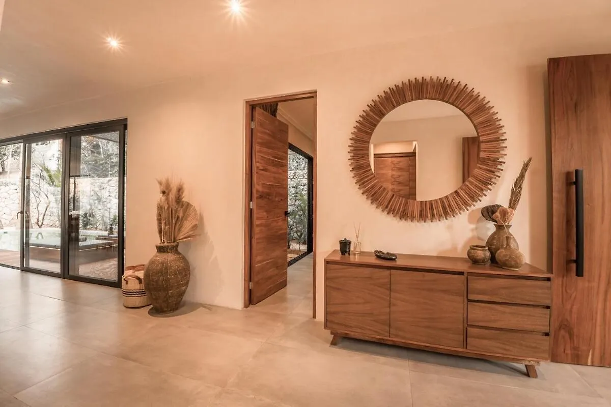 Villa With 2 Pools With Security Guard For 10 Guests Tulum