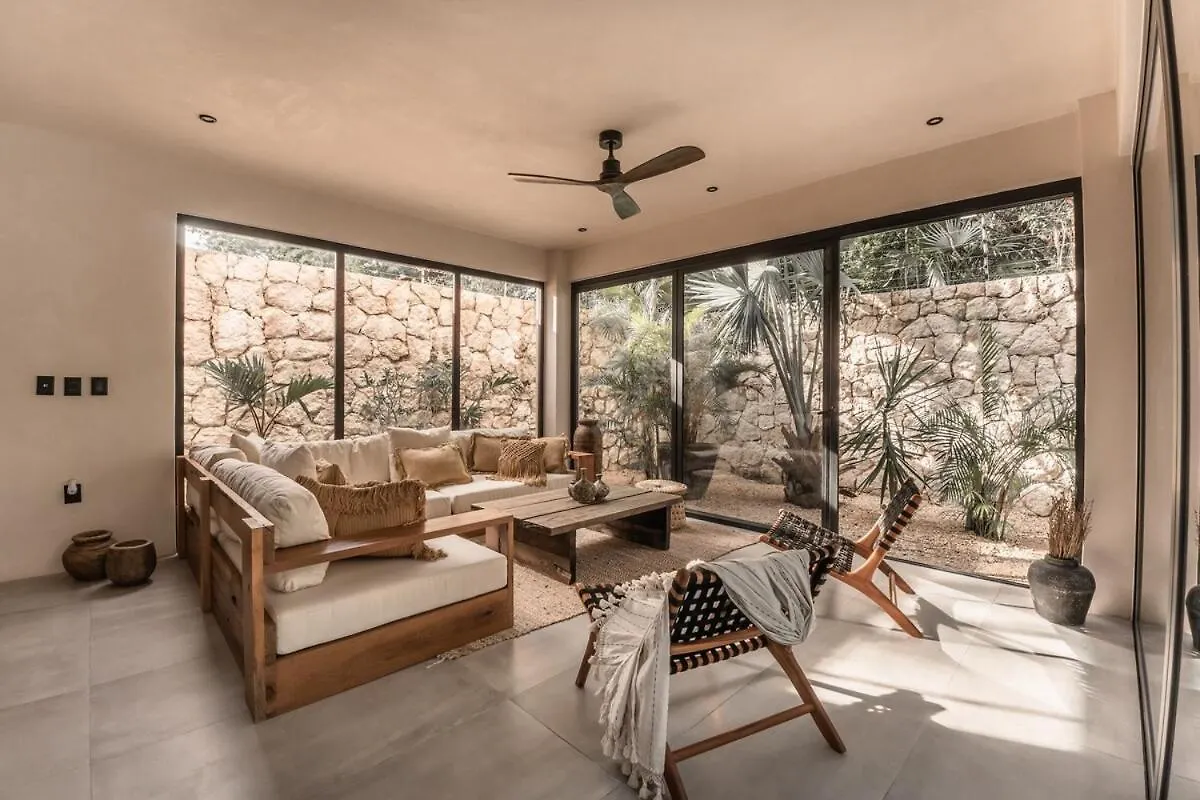 Villa With 2 Pools With Security Guard For 10 Guests Tulum 0*,