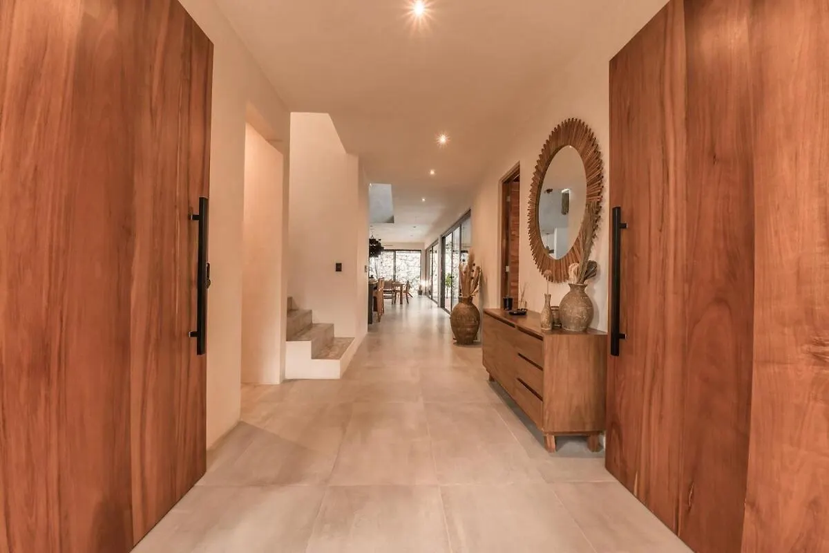 Villa With 2 Pools With Security Guard For 10 Guests Tulum