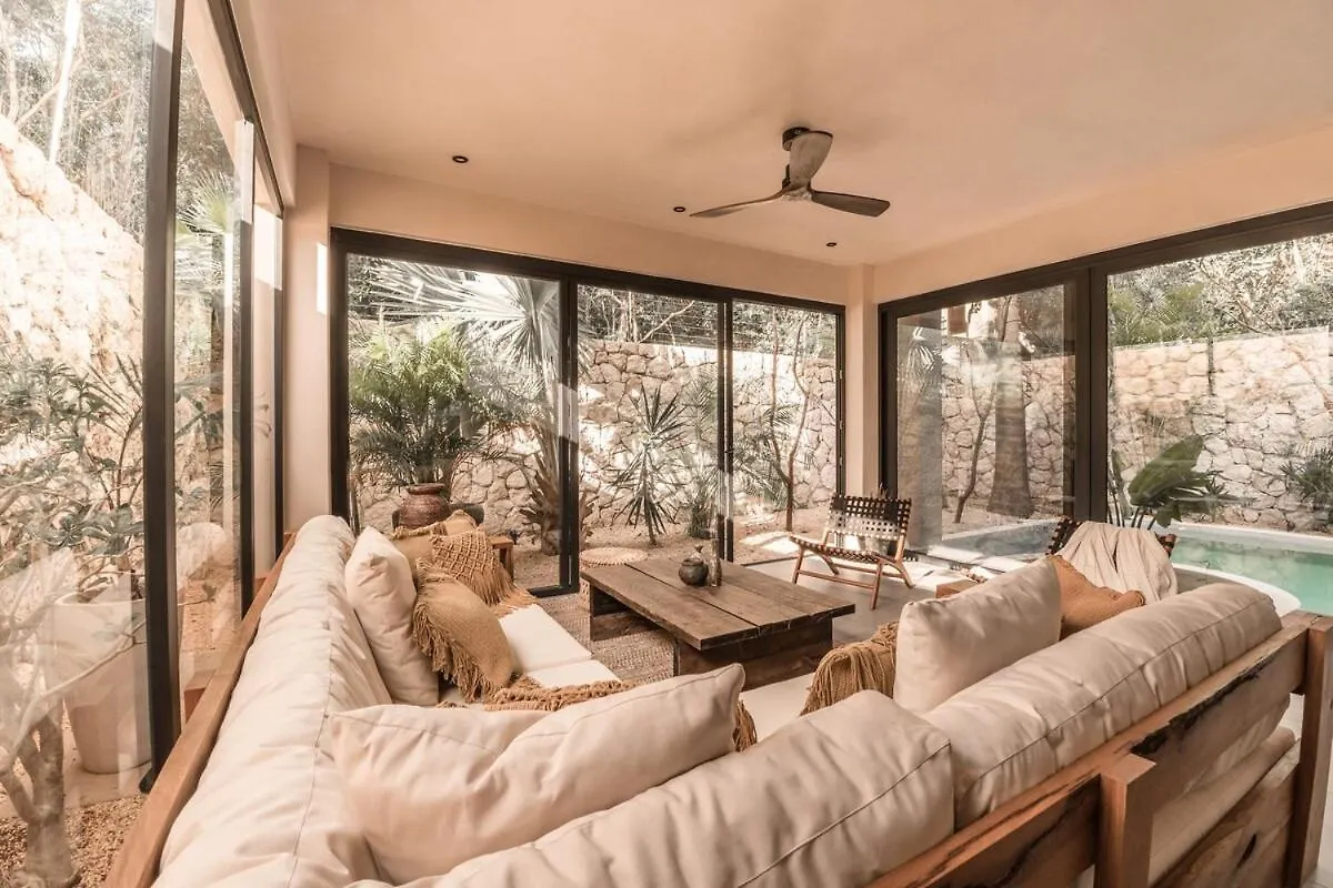 Villa With 2 Pools With Security Guard For 10 Guests Tulum